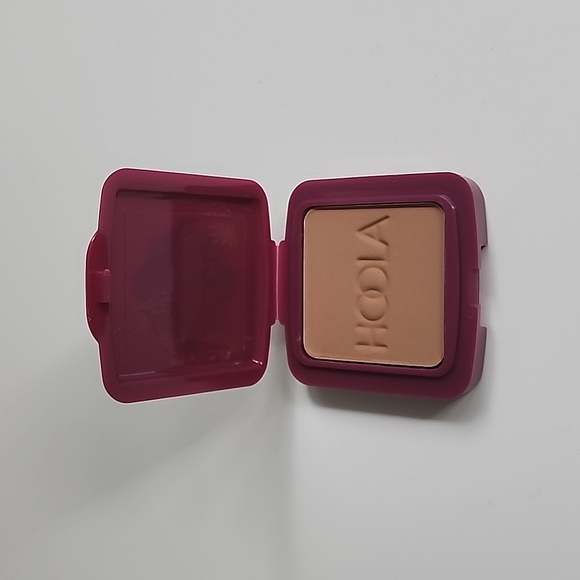 Benefit Hoola mini bronzer - Picture 3 of 4